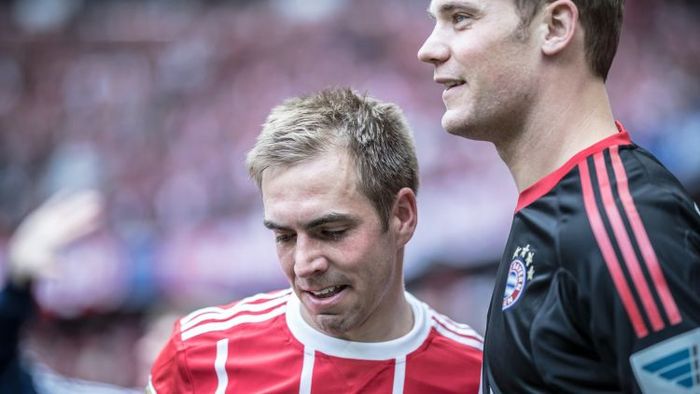 他们不约而 他们不约而