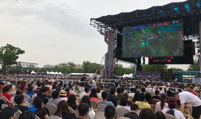 这既是对球